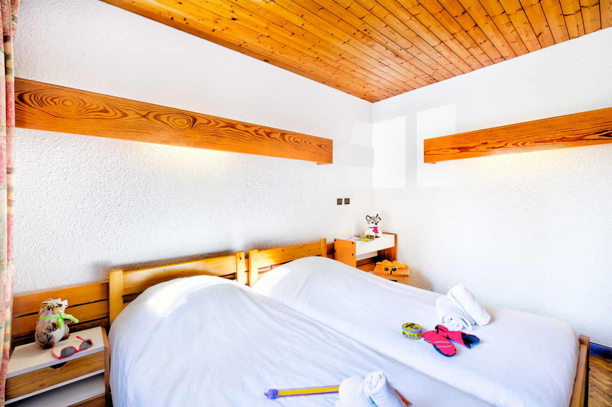 151-carroz-tavaillons-stru-30-03-20-30-03-30-savignard-131193 151-carroz-tavaillons-stru-30-03-20-30-03-30-savignard-131193