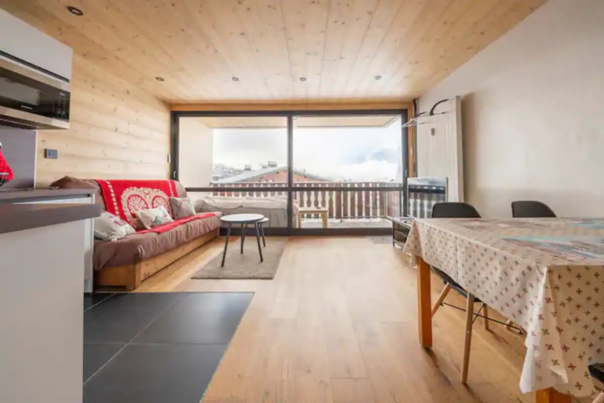 07f23fbe-c09b-4ac4-9cdb-bc5178ab6c6a-8581197 07f23fbe-c09b-4ac4-9cdb-bc5178ab6c6a-8581197