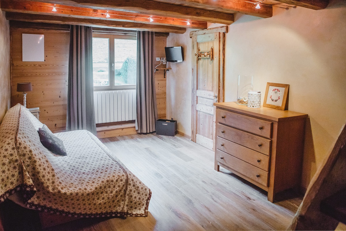12-gi-te-chambre-salon-6838275
