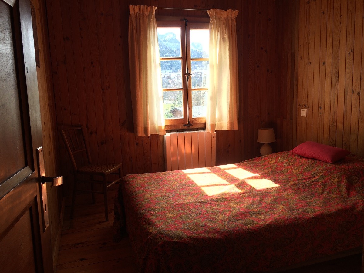 14-chambre-rouge-appt-droite-6026337