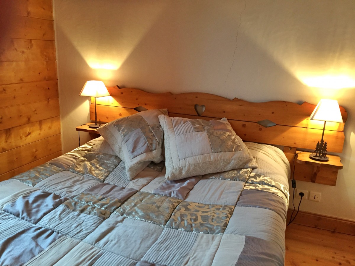 TRA555_img_0009.jpg