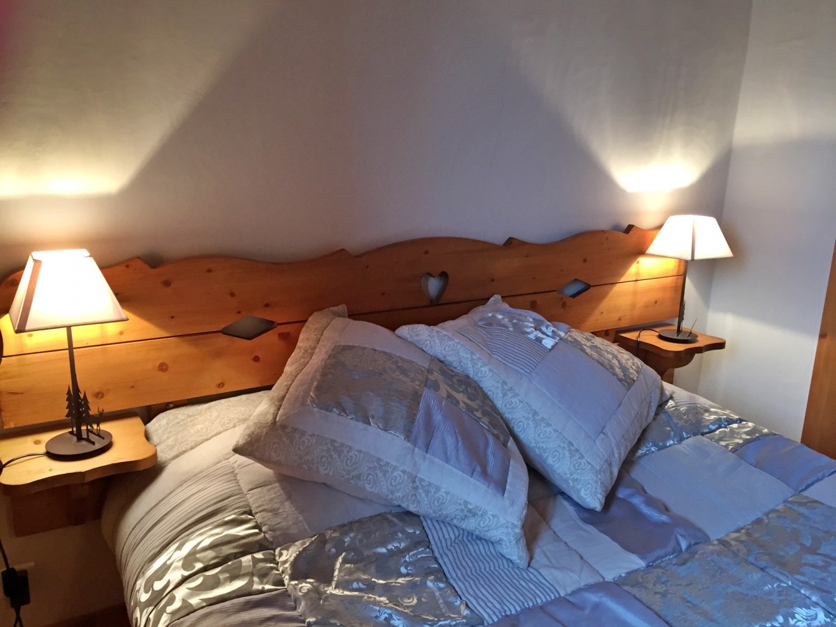 TRA555_img_0011.jpg