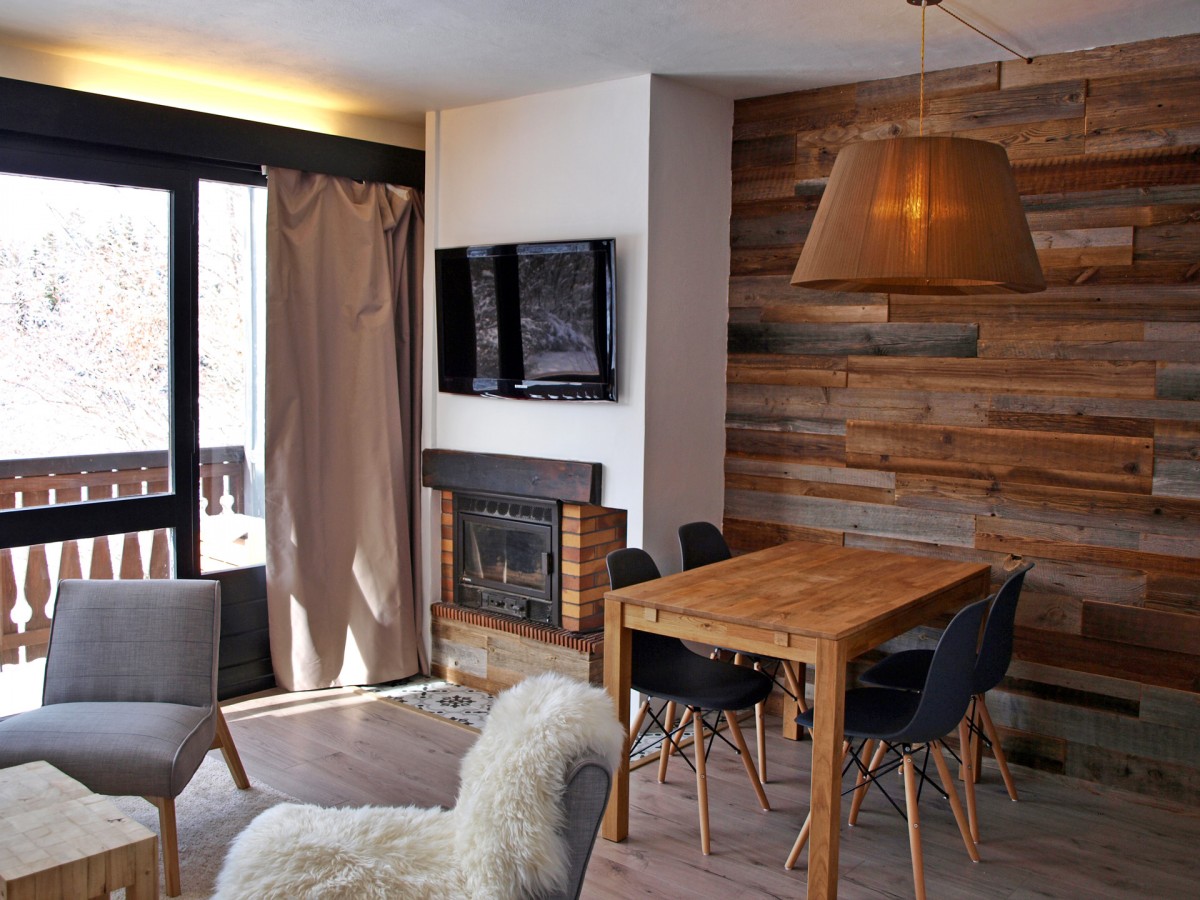Salle à manger / Cheminée