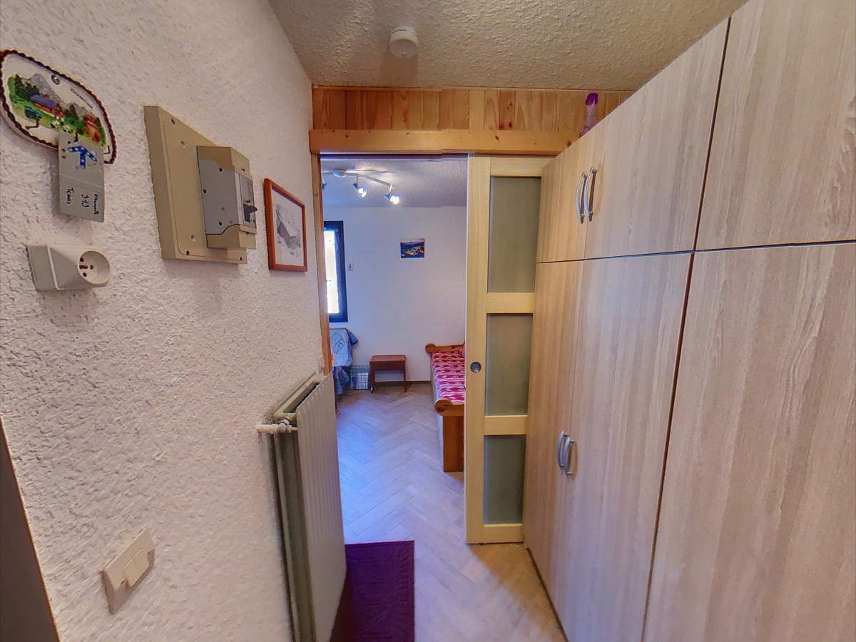 AT313 - Entrée appartement