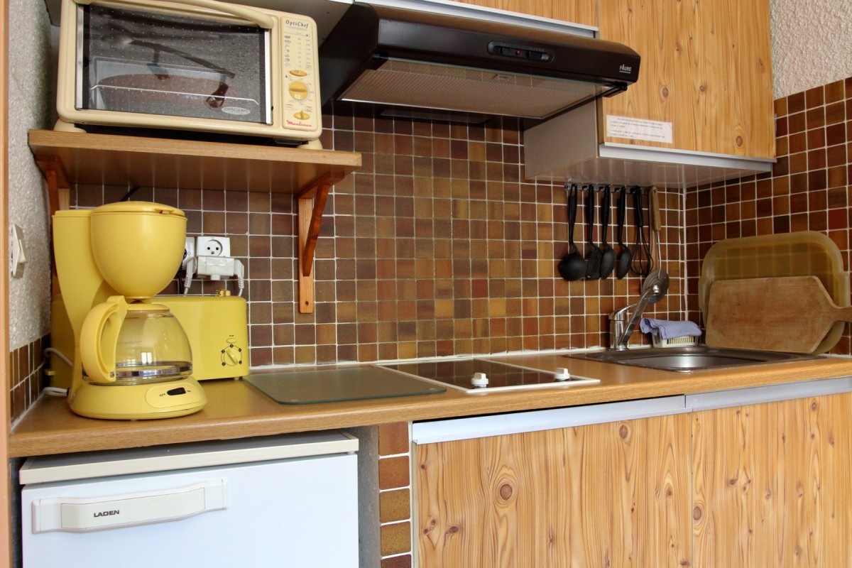 AT313 - KItchenette