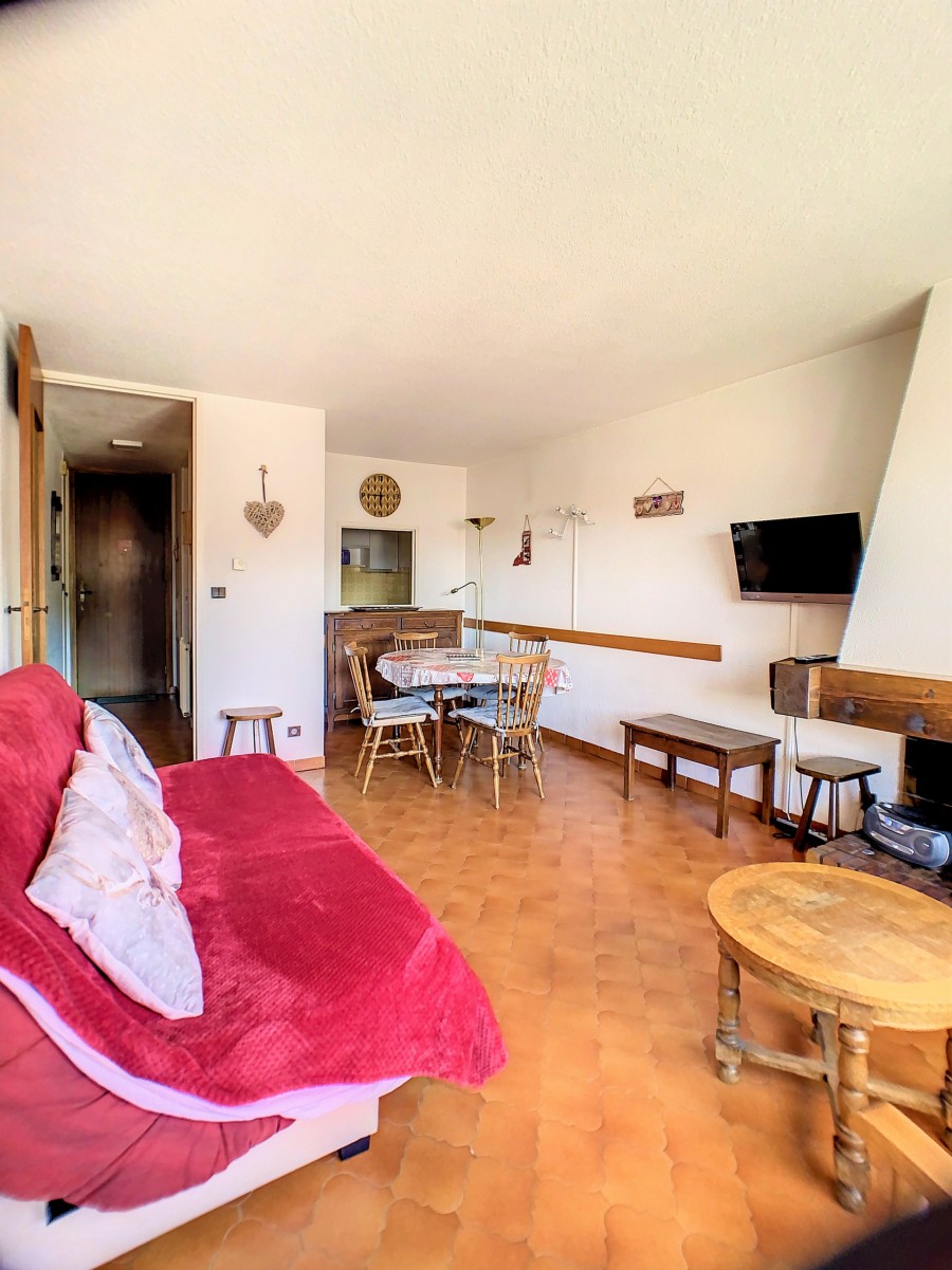 SL385bis-1649924409_1649925475_25487