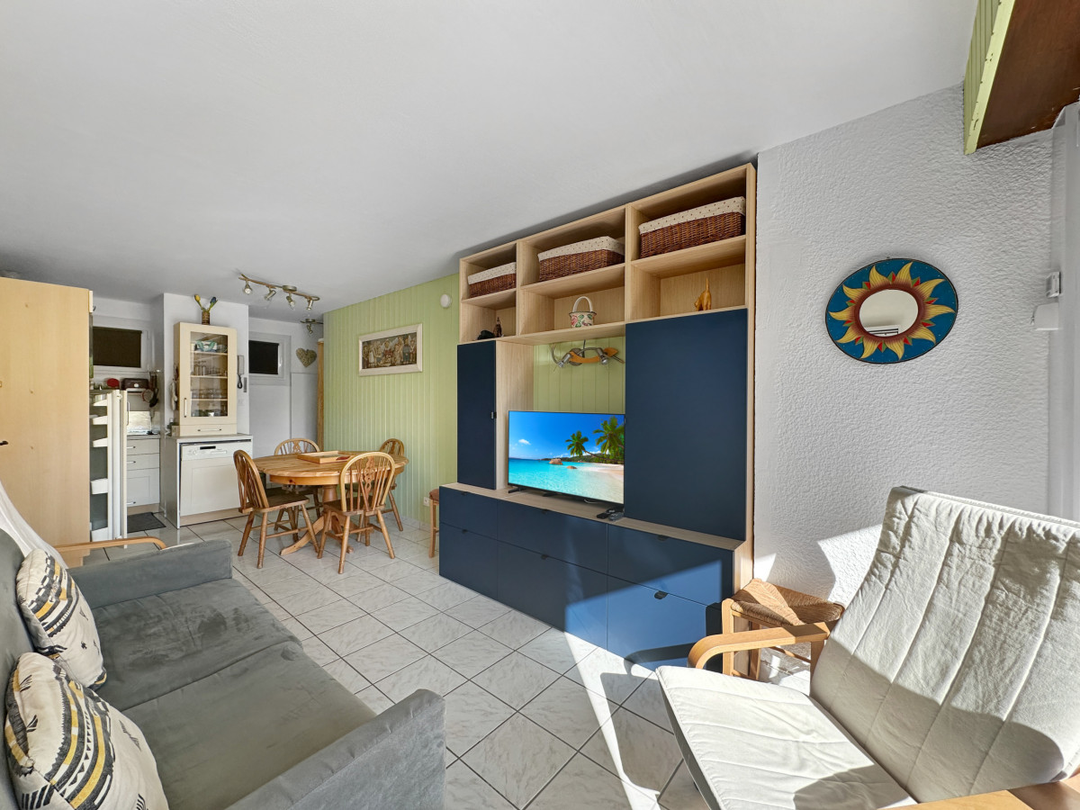 2d205f58a7c5601409ec1dda6d987d53c2941d36 2d205f58a7c5601409ec1dda6d987d53c2941d36