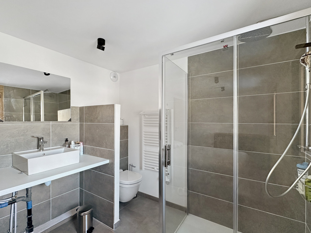 b79202437828d5c361517b6dabe84102b18c05f1