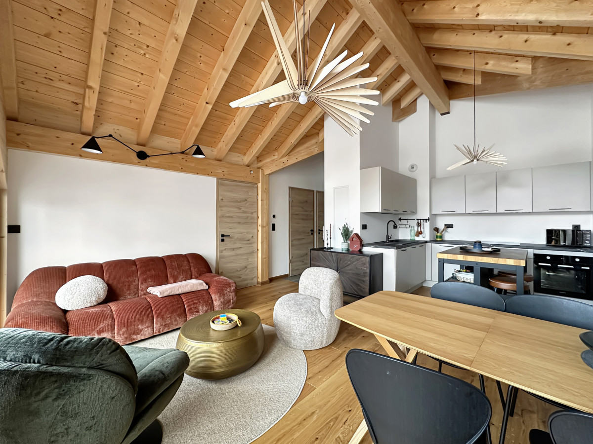 b3749e06b29cf94064267a77ec6c90e915c27b22