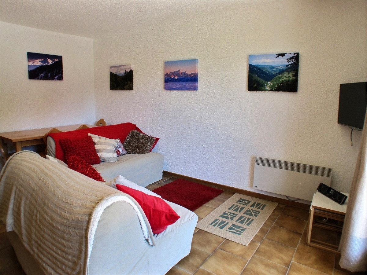 2-salon-1-6896344