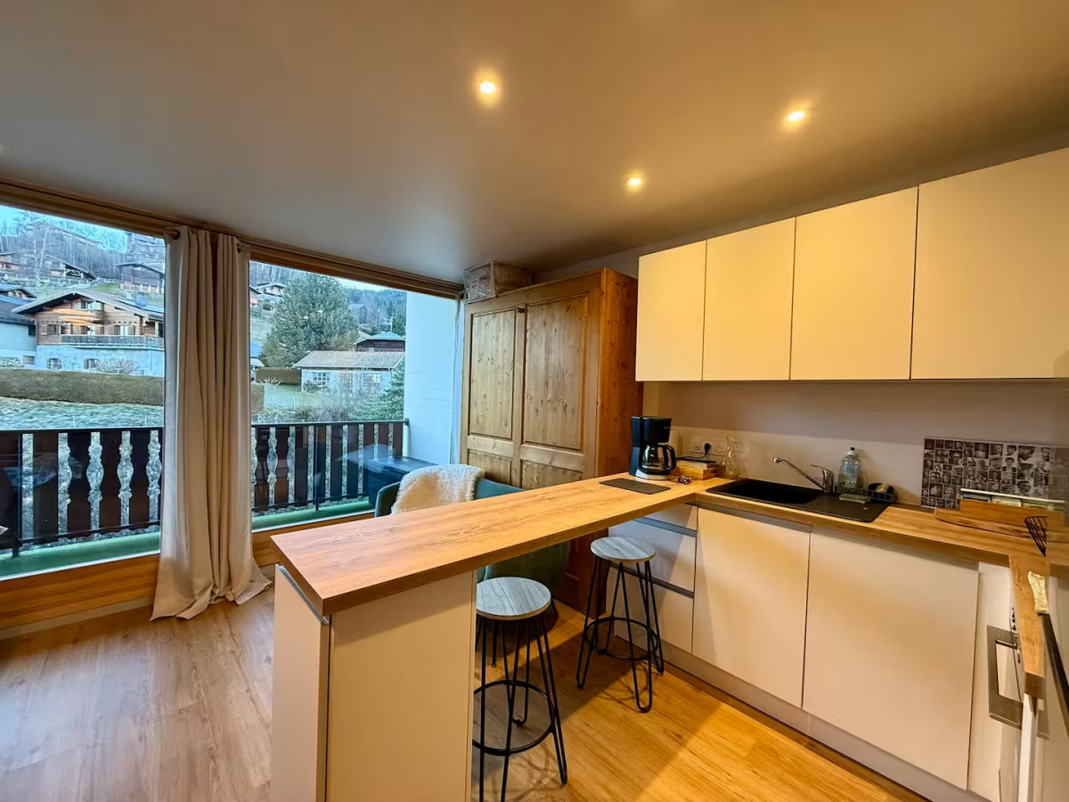 52a06863-fb3c-4d99-a91c-9abbdb7c4c3c-8772566