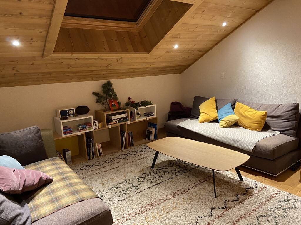 5ebfef22-f10-6016601