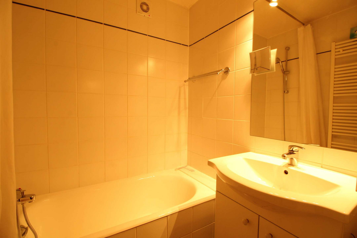 _clients_227430004_photos_119j_8489615
