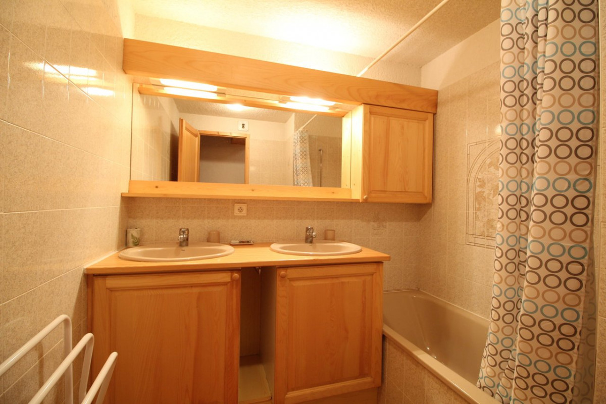 _clients_227430004_photos_138m_8530780