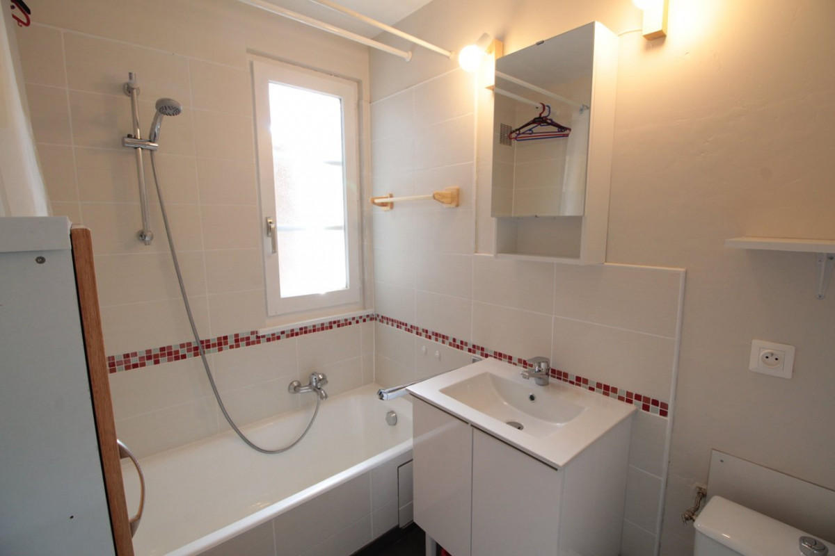 _clients_227430004_photos_166c_8530967
