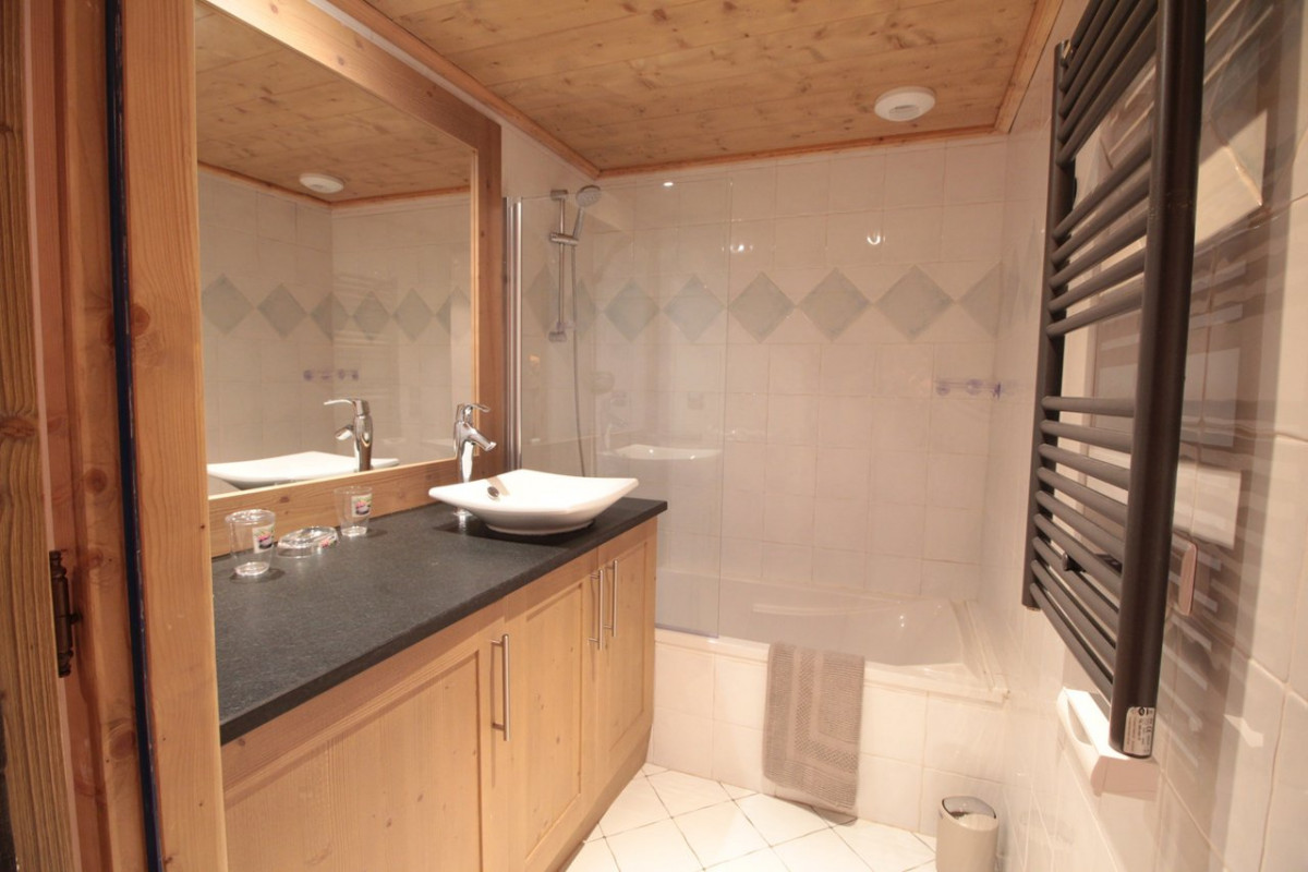 _clients_227430004_photos_191h_8533768
