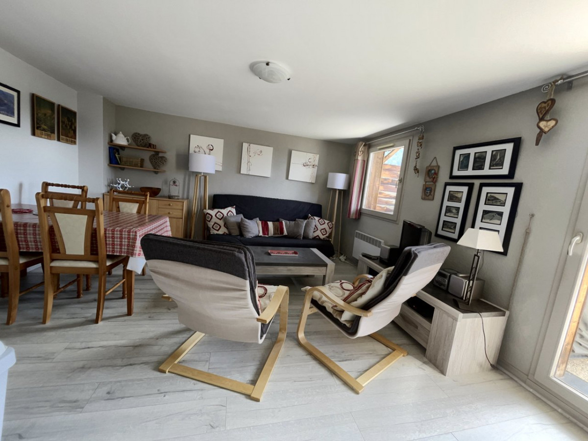 _clients_227430004_photos_37c_8859496