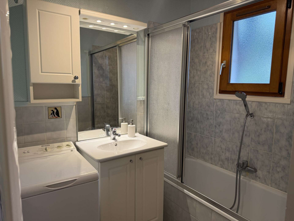 _clients_227430004_photos_383h_8532183