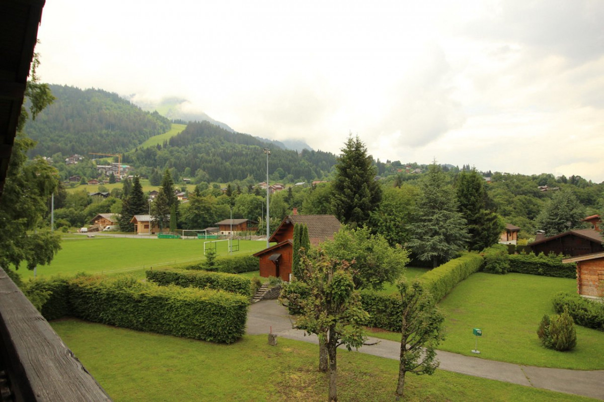 _clients_227430004_photos_41j_8642216