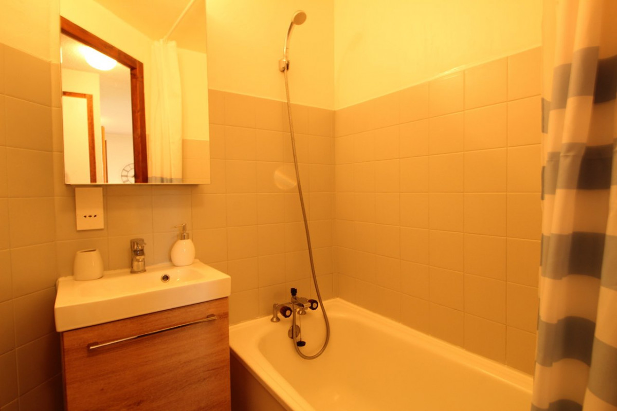 _clients_227430004_photos_92f_8380827