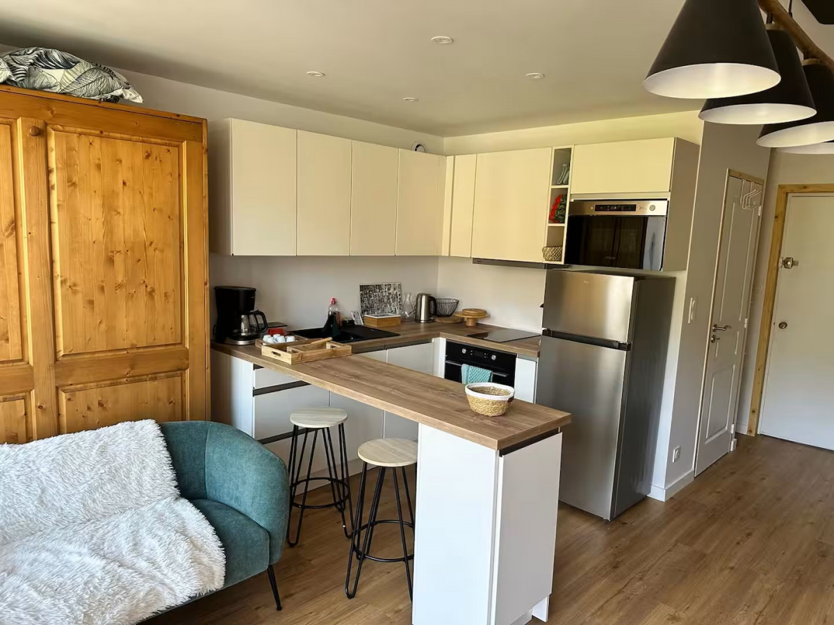 a1f05f3e-c8c5-4c3a-a743-e1f44e139b09-8772573