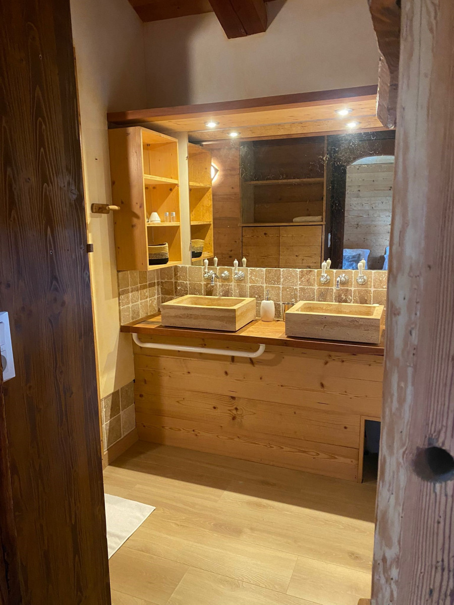 aigle-4-salle-de-bain-6373179