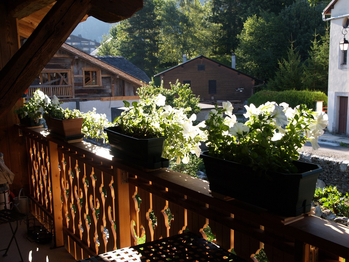 balcon-fleuri-6373187