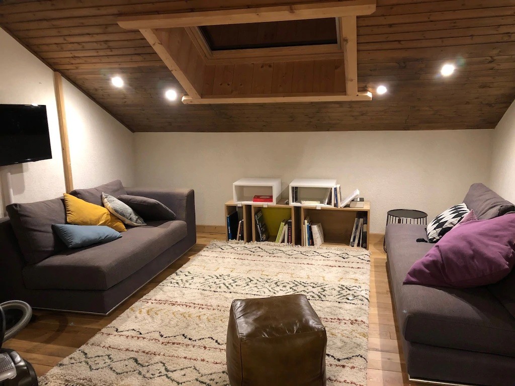 c37b008a-f10-6016611