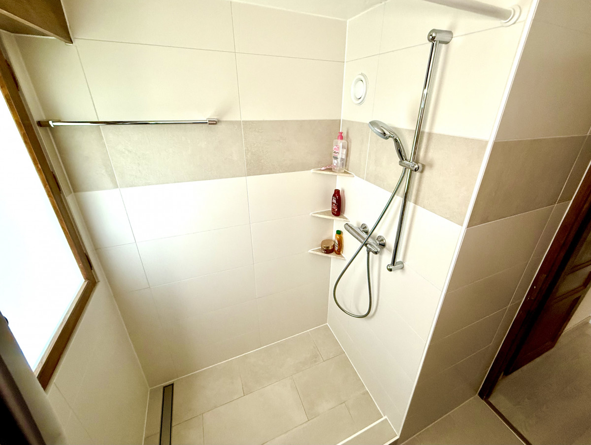 image00007-8601534 image00007-8601534