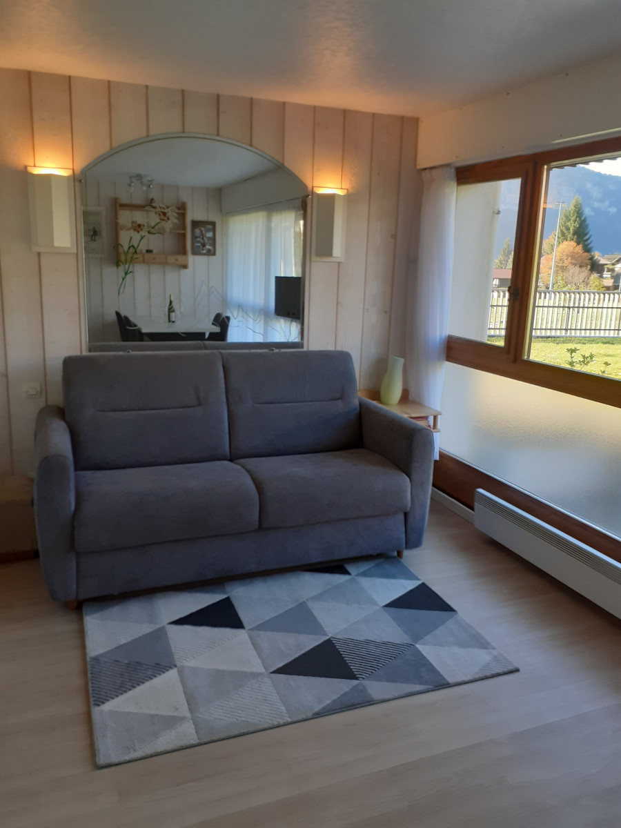 nouv-canap-lit-ferm-20231108-134814-7032366