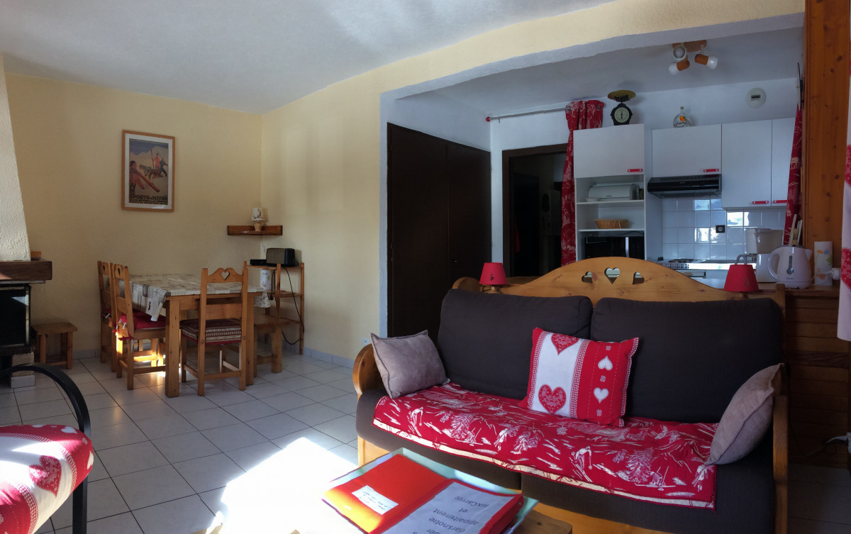 repas-entree-salon-placard-8918470