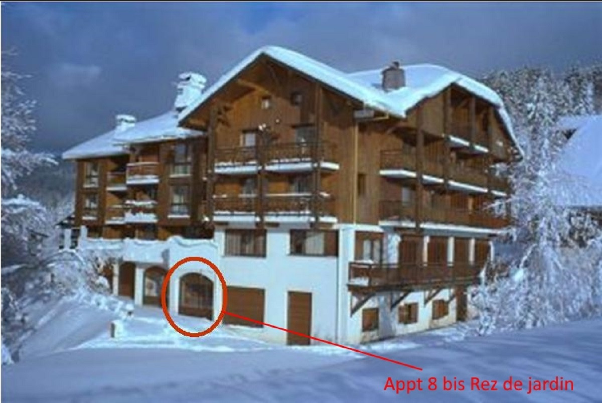 residence-val-renand-c-t-ouest-6351895
