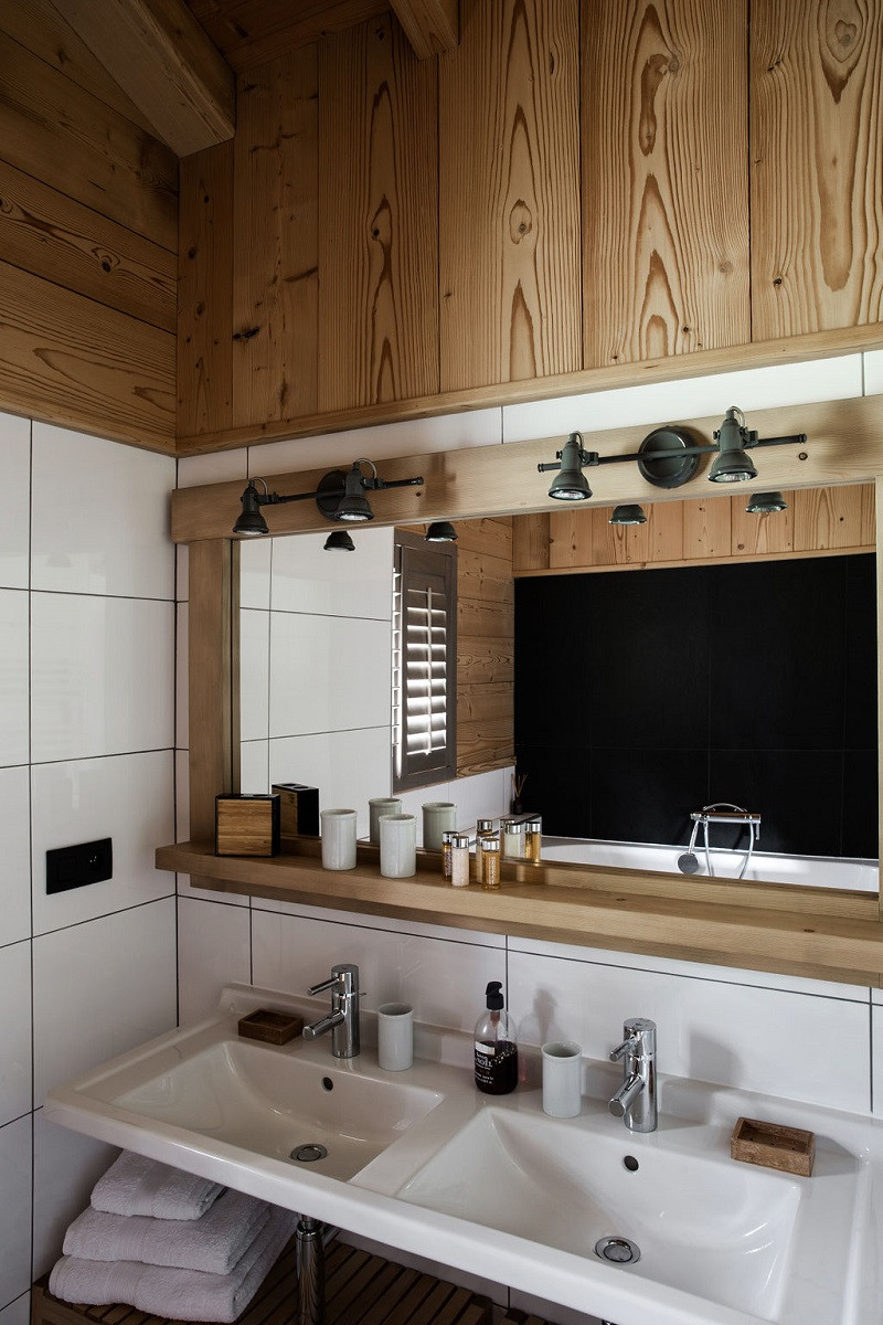 salle-de-bain-baignoire-balneo-6528229