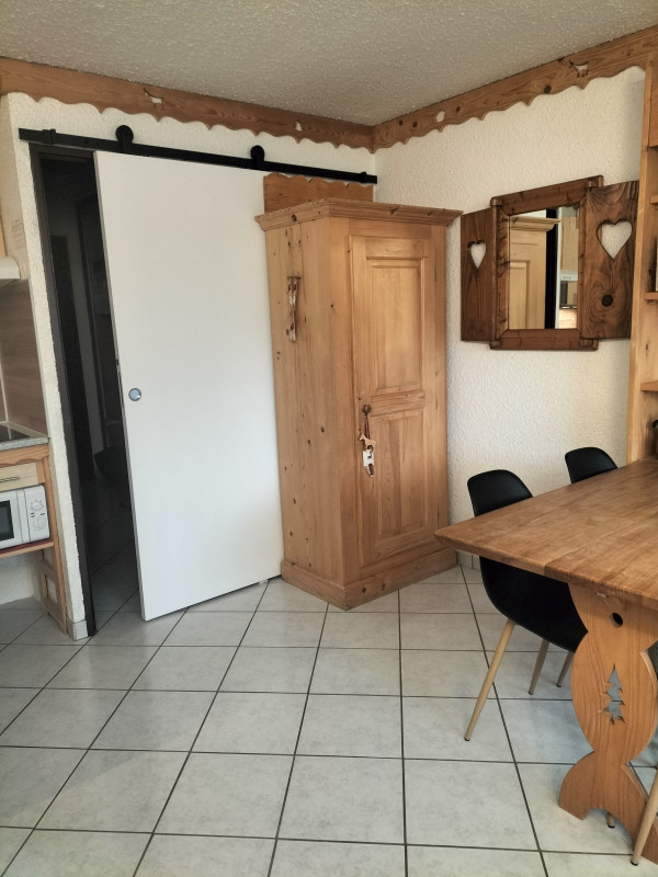 1000062892-8712360 1000062892-8712360