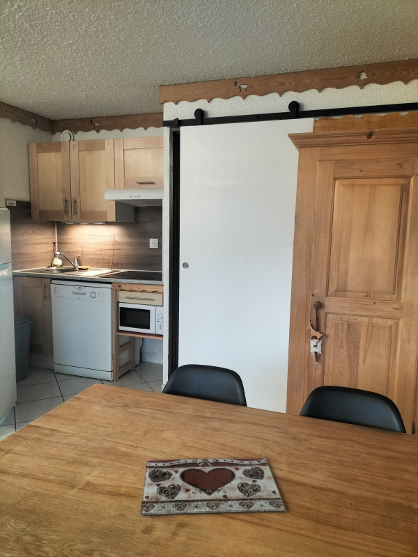 1000062894-8712361 1000062894-8712361