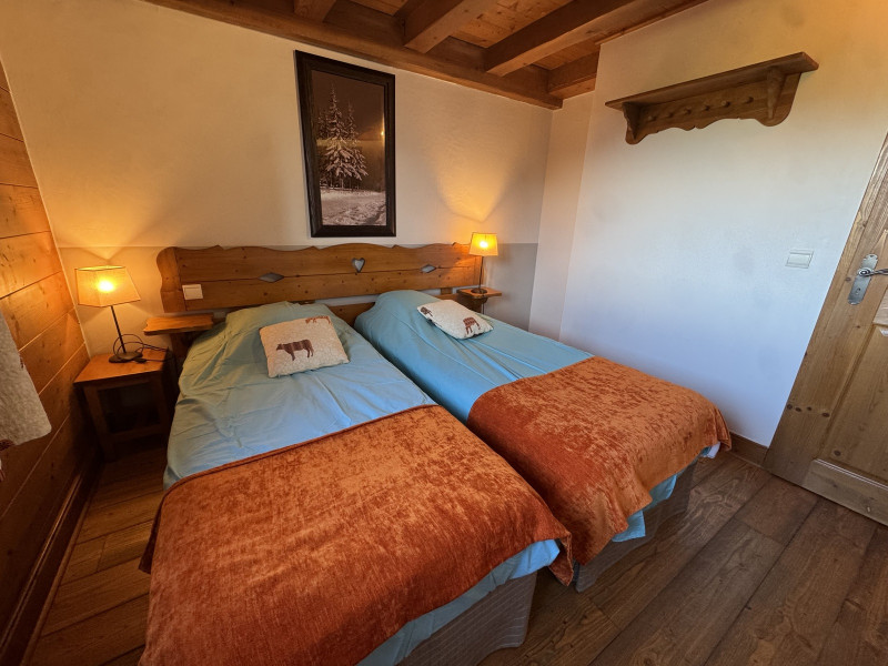 11-8504827 11-8504827