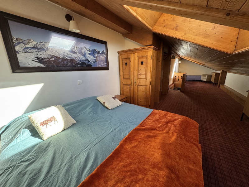 16-8504833 16-8504833