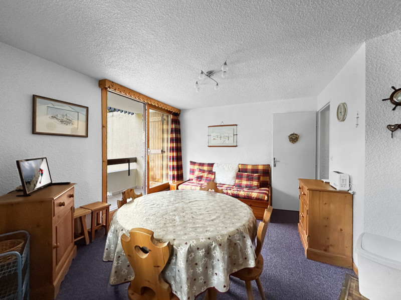 647bca29e321d7b1216a9b5005979db86aab2099 647bca29e321d7b1216a9b5005979db86aab2099