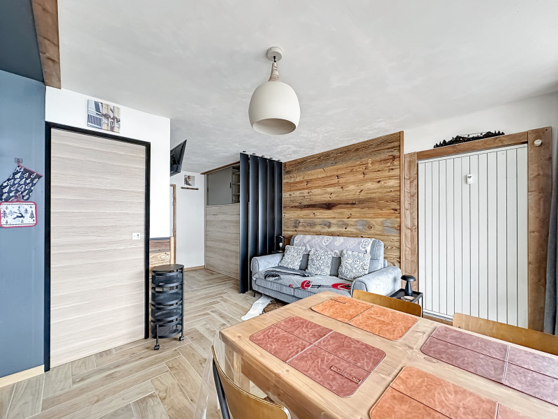 d6d716824683f22412b3d4403eb84765ad484f18