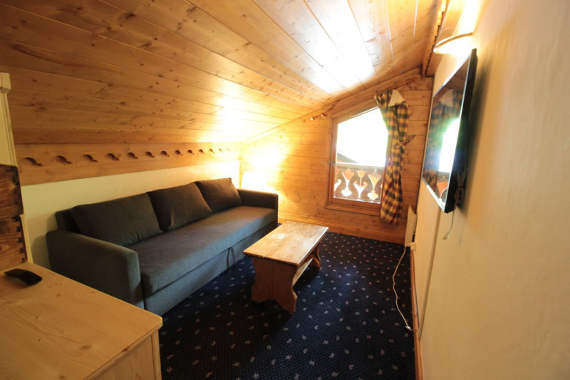 _clients_227430004_photos_104j_9227702 _clients_227430004_photos_104j_9227702