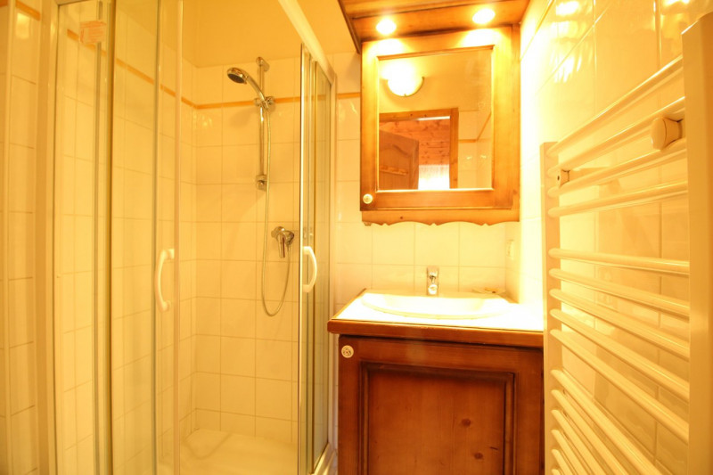 _clients_227430004_photos_108j_8723615