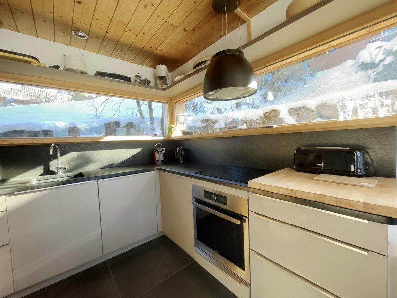 _clients_227430004_photos_112g_8801828