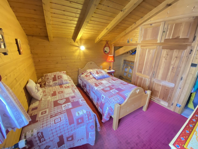 _clients_227430004_photos_121g_8723783