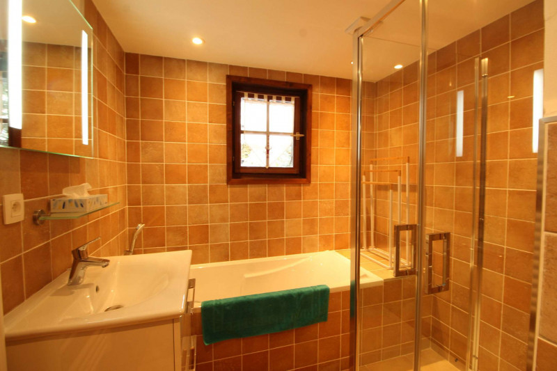 _clients_227430004_photos_126j_8743855