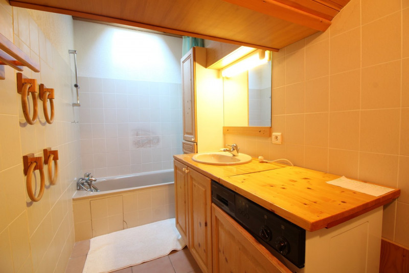 _clients_227430004_photos_145k_9188147