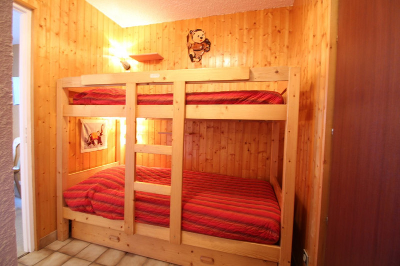 _clients_227430004_photos_15f_8969050