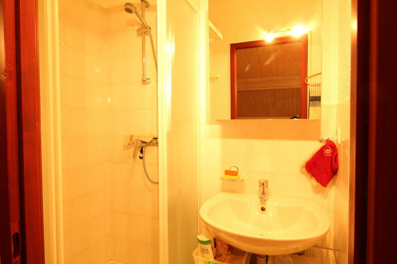 _clients_227430004_photos_163j_8960435