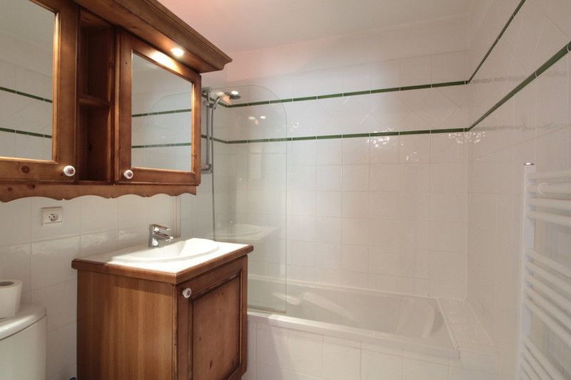 _clients_227430004_photos_170j_8782099