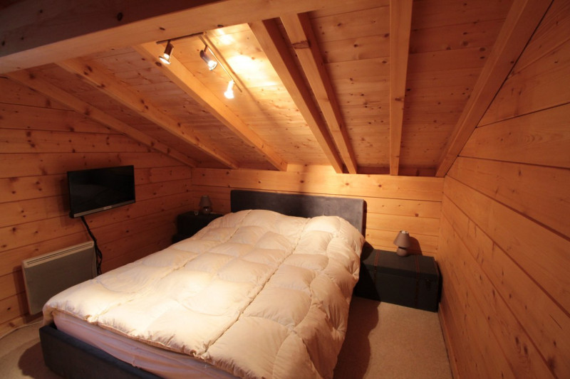 _clients_227430004_photos_179j_8682231 _clients_227430004_photos_179j_8682231