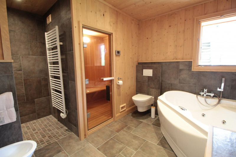 _clients_227430004_photos_203l_8662015